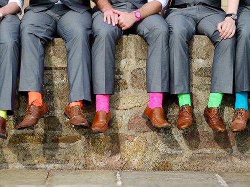 Verschiedenfarbige Socken: agil und vielfältig