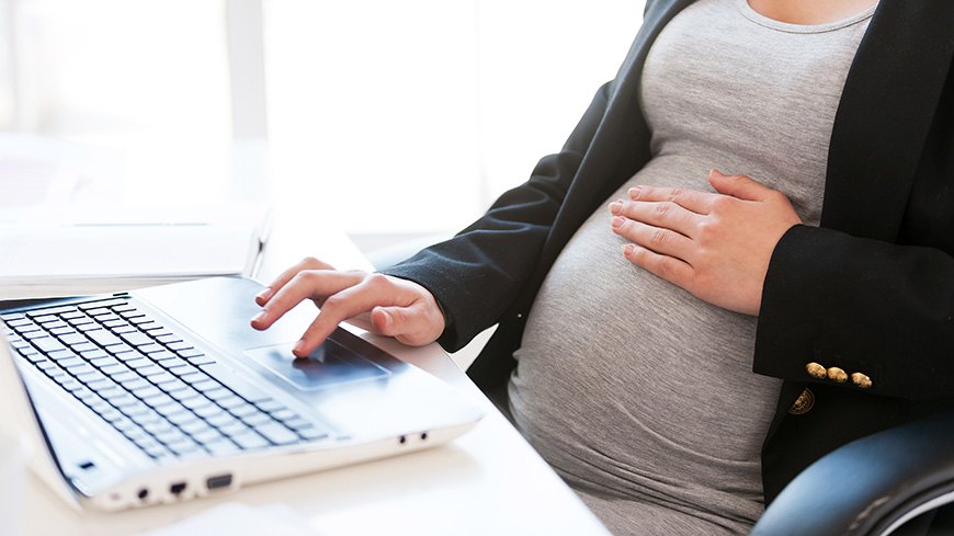Was Arbeitgeber bei schwangeren und stillenden Frauen beachten müssen.