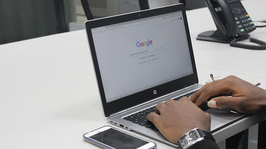 Was googeln Jobsuchende in Corona-Zeiten und wie können Unternehmen ihre Stellenanzeigen auf Google gut sichtbar platzieren?