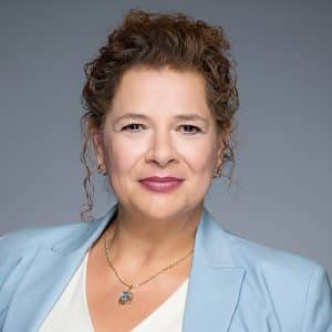 Monika V. Kronbügel ist CEO und Chief People and Organization Officer bei Global DiVision.