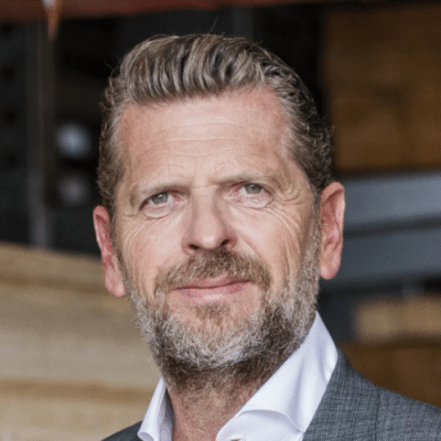 Karsten Kühn bleibt weitere fünf Jahre Vorstand bei Hornbach